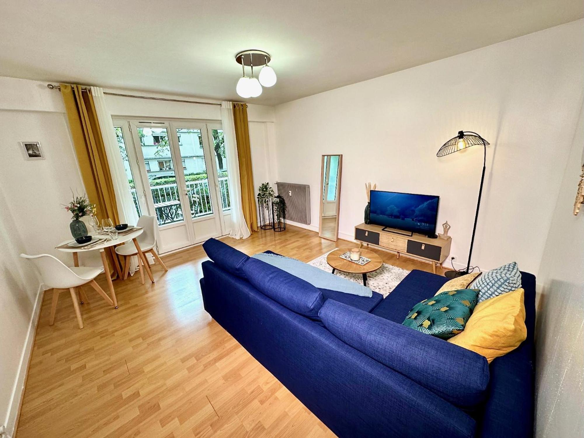Le Bleu Soleil - A 2 Min Du Metro - 7 Min De Paris Daire Maisons-Alfort Dış mekan fotoğraf
